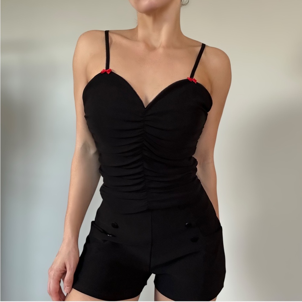 NWOT Jolie & Joy Ruched Girlhood Core Black Camisole with Rosette Red Bows - L